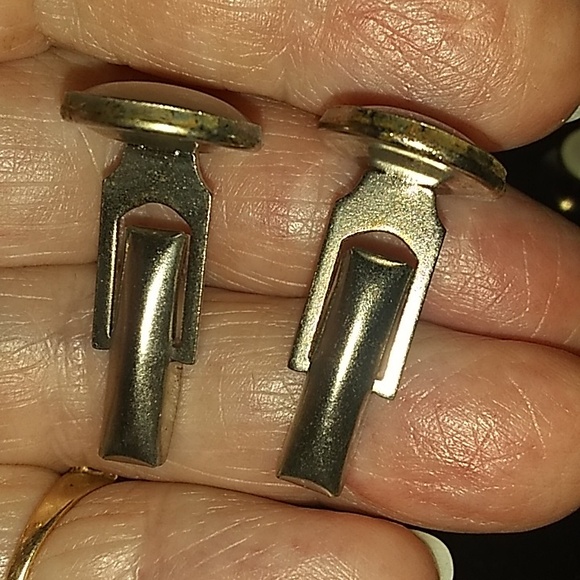 mother of pearl cufflinks set - Picture 2 of 4